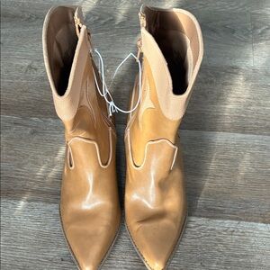 NWT Short Cowboy Boots